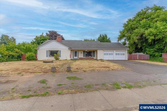 607 Ellendale Ave, Dallas, OR 97338