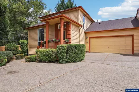 1472 Westbrook Dr NW, Salem, OR 97304