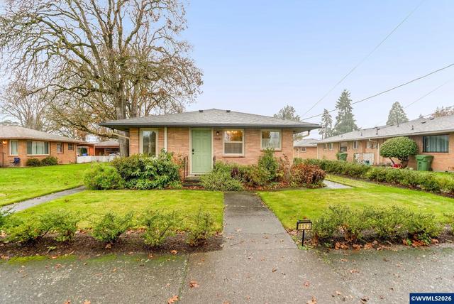 1123 17th St SE, Salem, OR 97302