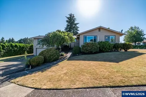 157 NE Fern Ct, Dallas, OR 97338
