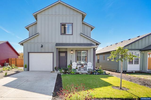 451 SW Rose Ave, Dallas, OR 97338