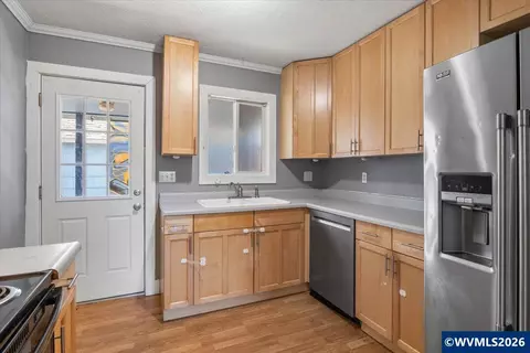 Kitchen - 4815 Rickman Rd NE, Keizer, OR 97303 photo 1 of 1