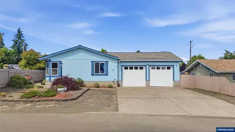 1730 Park Ter NW, Albany, OR 97321