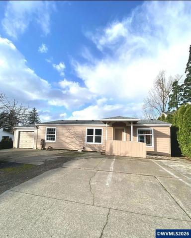 799 Hardcastle Ave, Woodburn, OR 97071