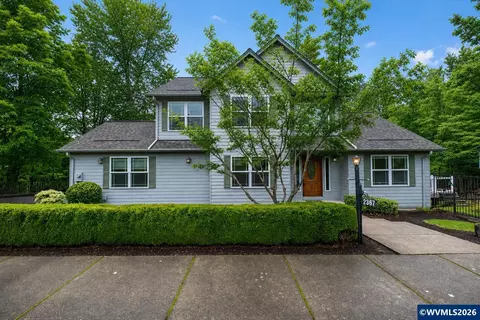 2367 Wilark Dr NW, Salem, OR 97304