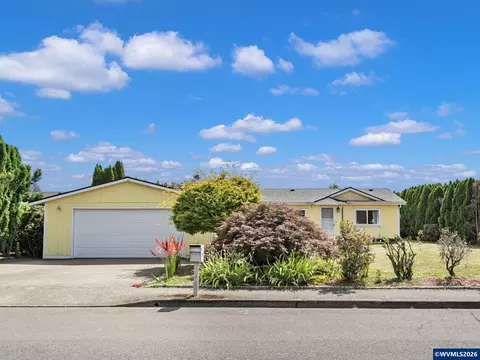 1544 Woodland Ave, Woodburn, OR 97071