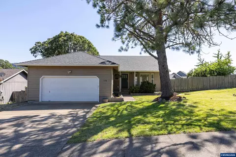 578 Pioneer St, Philomath, OR 97370