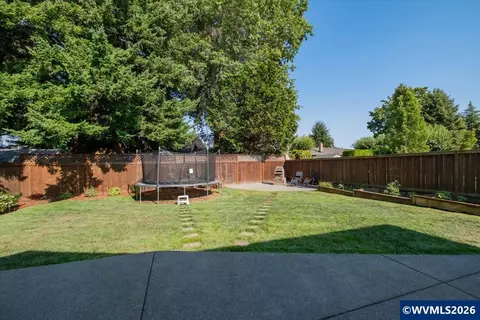 Exterior - 5840 Benevan Ct NE, Keizer, OR 97303 photo 3 of 4