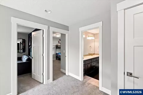 Entry Way - 5840 Benevan Ct NE, Keizer, OR 97303 photo 7 of 7