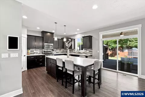 Kitchen - 5840 Benevan Ct NE, Keizer, OR 97303 photo 1 of 6