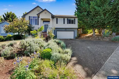 996 NW Burley Hill Dr NW, Salem, OR 97304