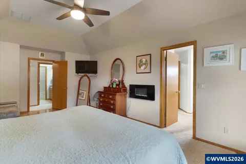 Bedroom - 595 W Main St, Sublimity, OR 97385 photo 2 of 5