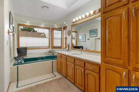 Bath - 595 W Main St, Sublimity, OR 97385 photo 1 of 2