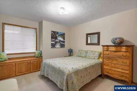 Bedroom - 595 W Main St, Sublimity, OR 97385 photo 4 of 5