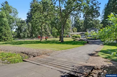 6816 Waconda Rd NE, Salem, OR 97305