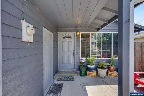 Entry Way - 111 Enos St, Amity, OR 97101 photo 1 of 2