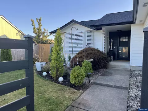 3109 28th Ave SE, Albany, OR 97322