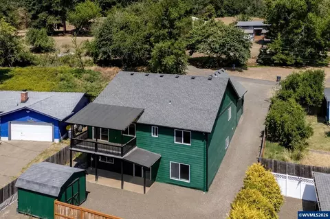 440 Spaulding Ave, Brownsville, OR 97327