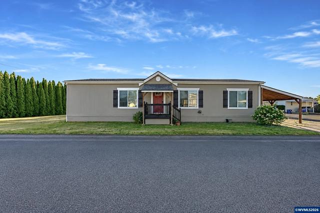 104 Essex Dr SE, Aumsville, OR 97325