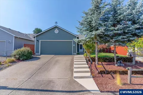 4940 Keiko Ct NE, Salem, OR 97305