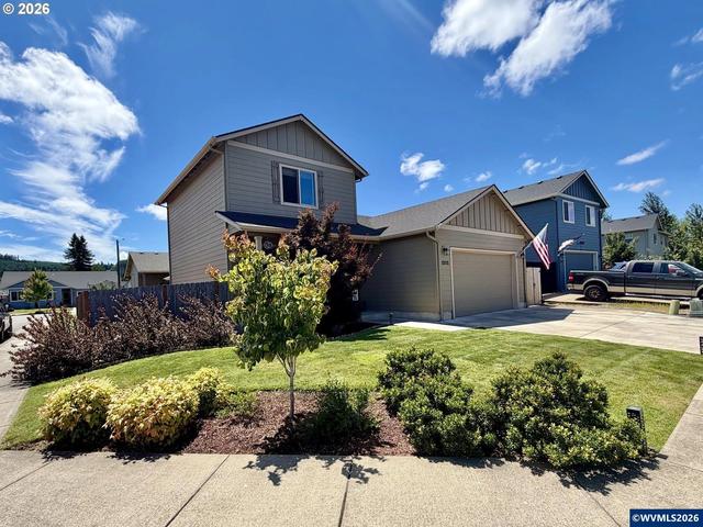 1202 Albatross Ct, Sweet Home, OR 97386