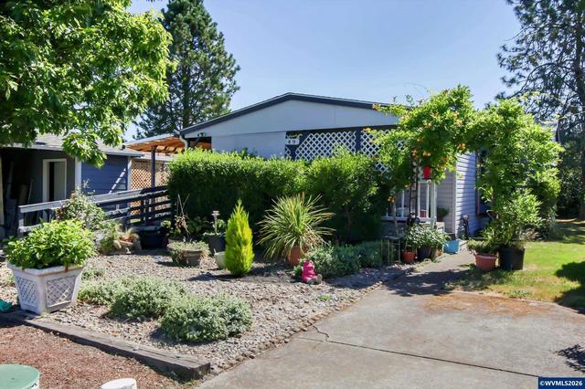 31919 N Lake Creek Dr #49, Tangent, OR 97389