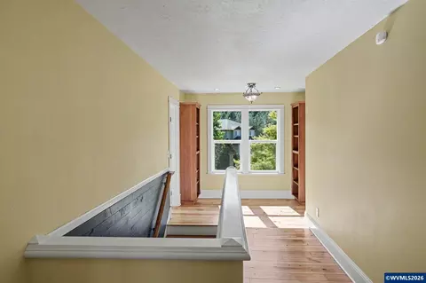 Entry Way - 764 3rd St, Lyons, OR 97358 photo 7 of 7