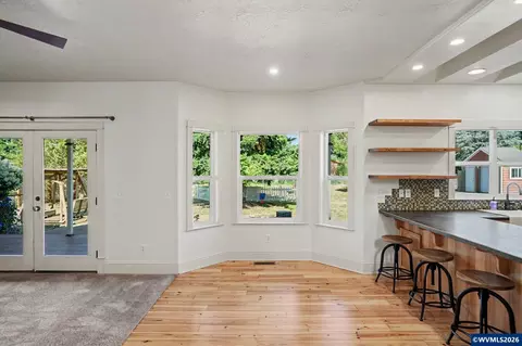 Living - 764 3rd St, Lyons, OR 97358 photo 2 of 3