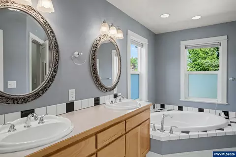 Bath - 764 3rd St, Lyons, OR 97358 photo 1 of 3