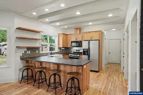 Kitchen - 764 3rd St, Lyons, OR 97358 photo 2 of 5