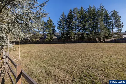 O NW North Av, North Plains, OR 97133
