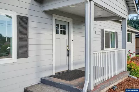 Exterior - 264 7th St, Lyons, OR 97358 photo 5 of 12