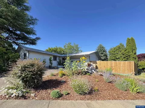 534 SE Hathaway Pl, Corvallis, OR 97333