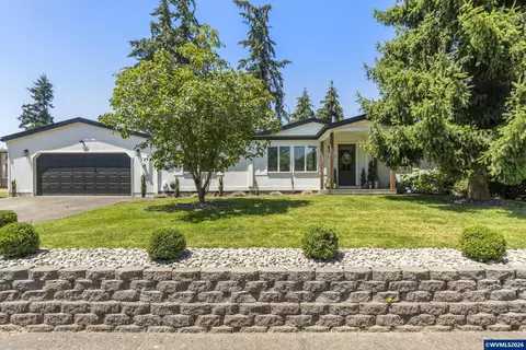 1637 Ten Oaks Ln, Woodburn, OR 97071