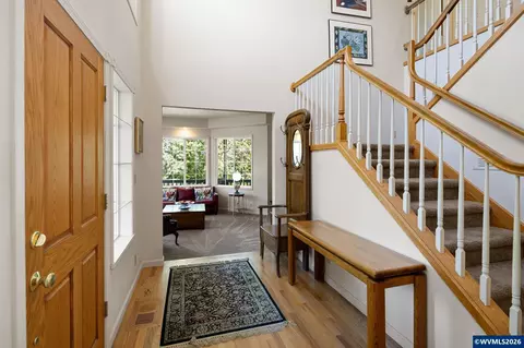 Entry Way - 2002 Morning View Dr, Eugene, OR 97405 photo 1 of 3