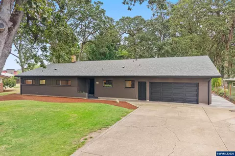 175 Oak Ln, Lebanon, OR 97355