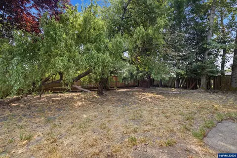 Exterior - 1213 Hemlock Lp Lp, Independence, OR 97351 photo 2 of 4