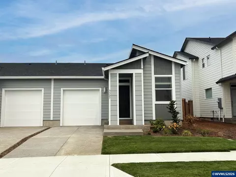 3327 Quail Ave, Woodburn, OR 97071