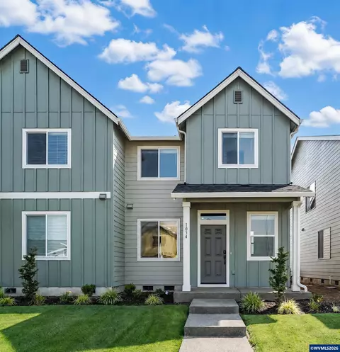 1034 Drake Ln, Woodburn, OR 97071