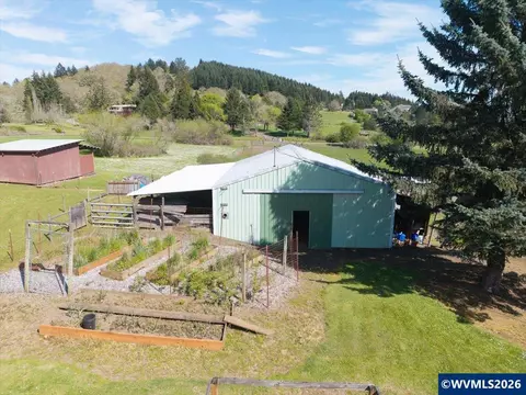 Exterior - 2035 Primrose Lp Lp, Philomath, OR 97370 photo 7 of 10