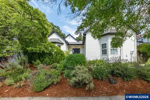 4401 NW Boxwood Dr, Corvallis, OR 97330
