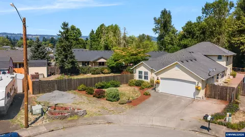 2886 Fir Ct, Sweet Home, OR 97386