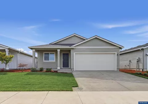 663 Minnesota St, Lebanon, OR 97355