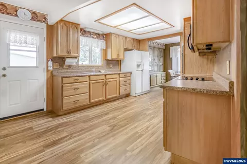 1418 Pine Space C St NE #C, Silverton, OR 97381 photo 17