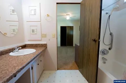 1418 Pine Space C St NE #C, Silverton, OR 97381 photo 27