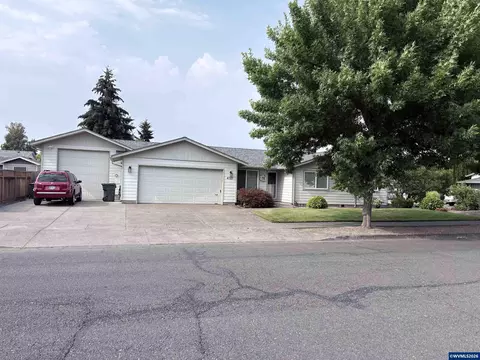 4727 NE San Francisco Dr, Salem, OR 97305