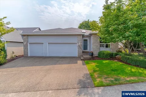 5898 Sawgrass St SE, Salem, OR 97306