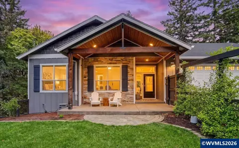 734 Cascade Dr NW, Salem, OR 97304