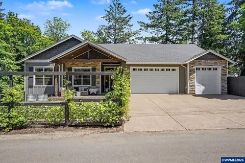 734 Cascade Dr NW, Salem, OR 97304