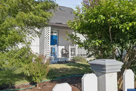 Other - 327 S 46th St, Springfield, OR 97478 photo 2 of 2